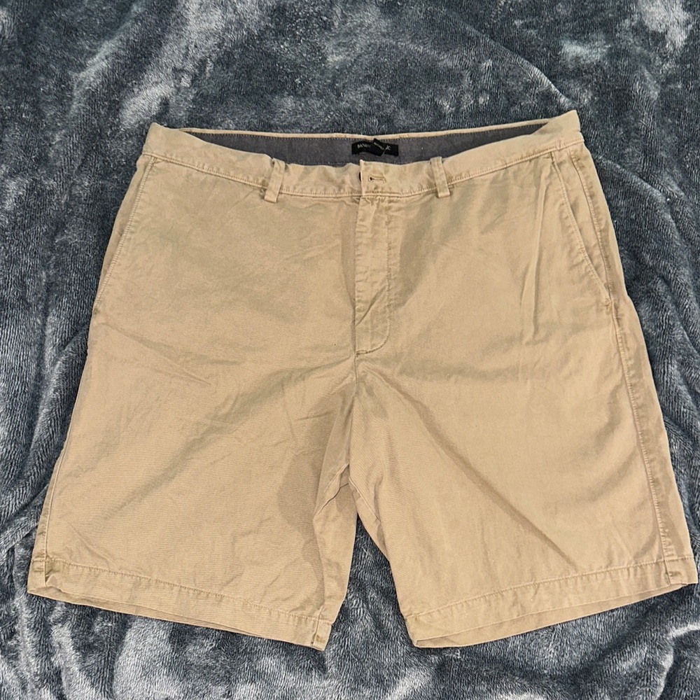 Banana Republic Men's Khaki Shorts - 38W